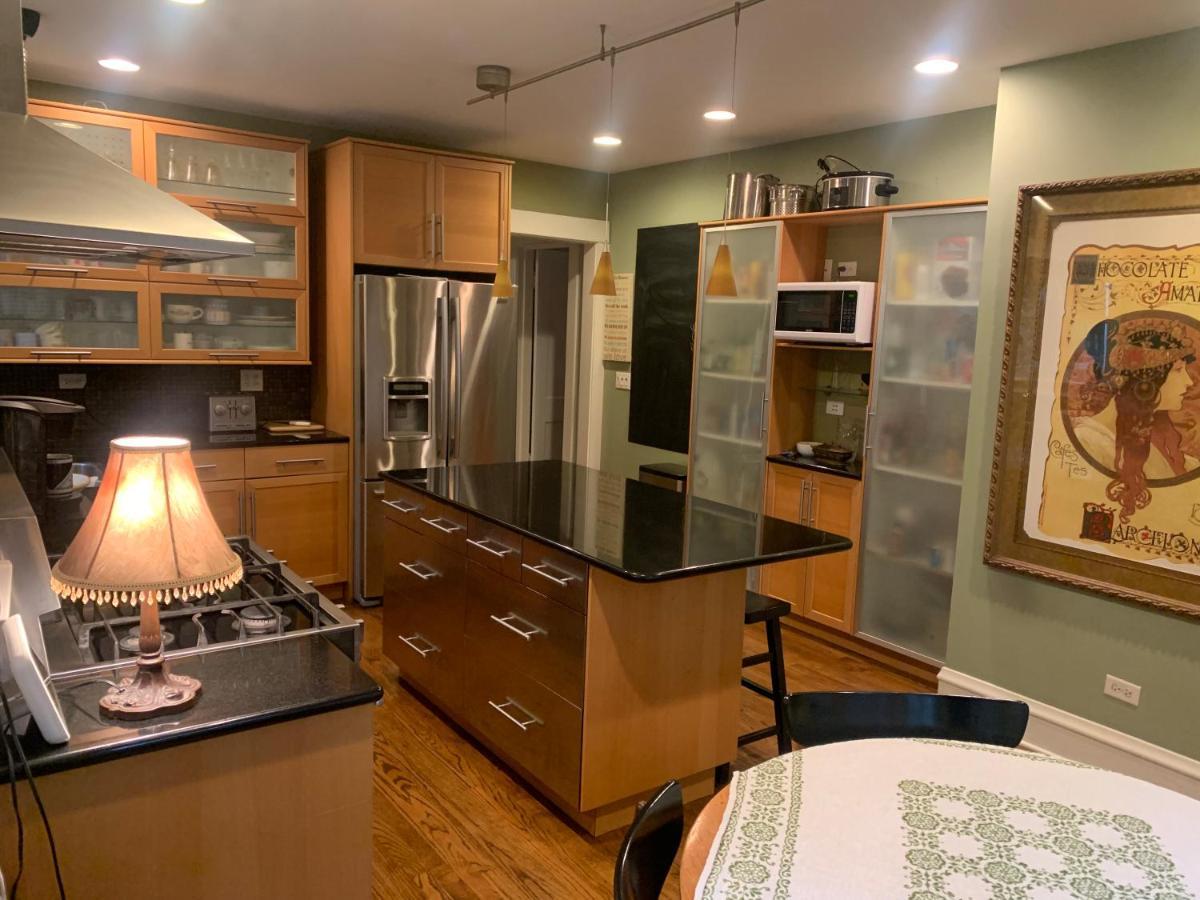 Oak Park Beauties - Tree Lined Streets - Walkable Apartment Exterior photo