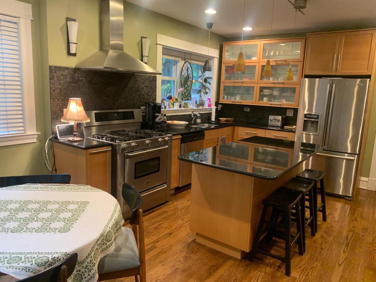 Oak Park Beauties - Tree Lined Streets - Walkable Apartment Exterior photo