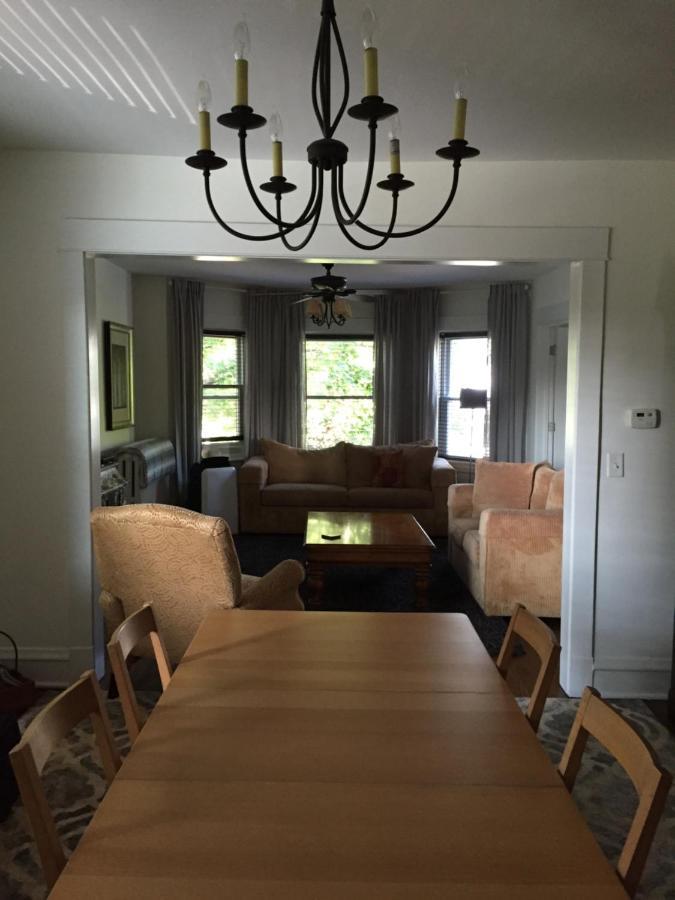 Oak Park Beauties - Tree Lined Streets - Walkable Apartment Exterior photo