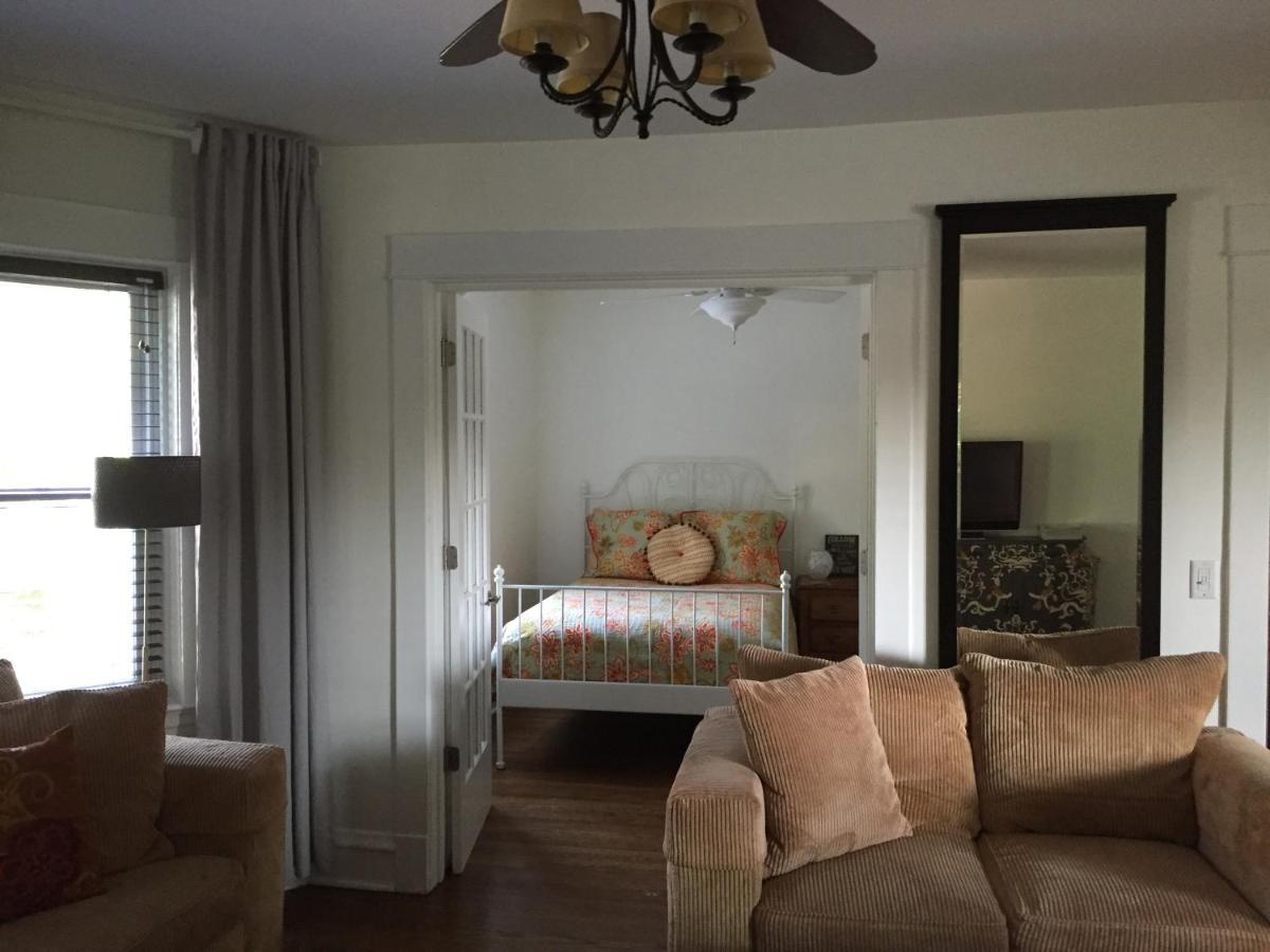 Oak Park Beauties - Tree Lined Streets - Walkable Apartment Exterior photo